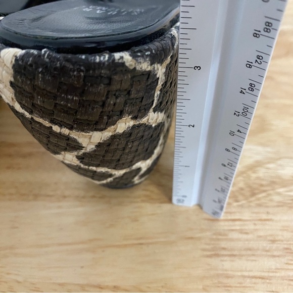 Stuart Weitzman Clipper Giraffe Slip On Platform Buckle Wedge Sandals, Size 7.5 - Picture 10 of 11